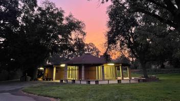 Putah Creek Lodge Exterior